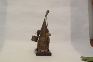 Bajuni coffee jug / Buli la kahawa